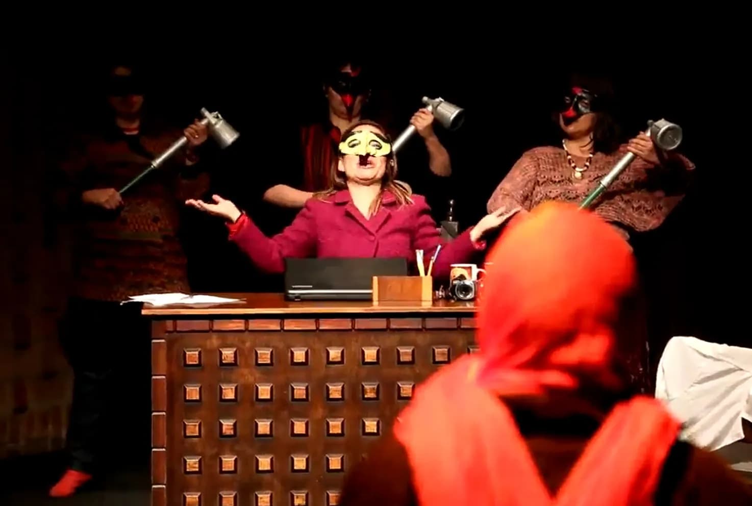 Escena de Confabularias